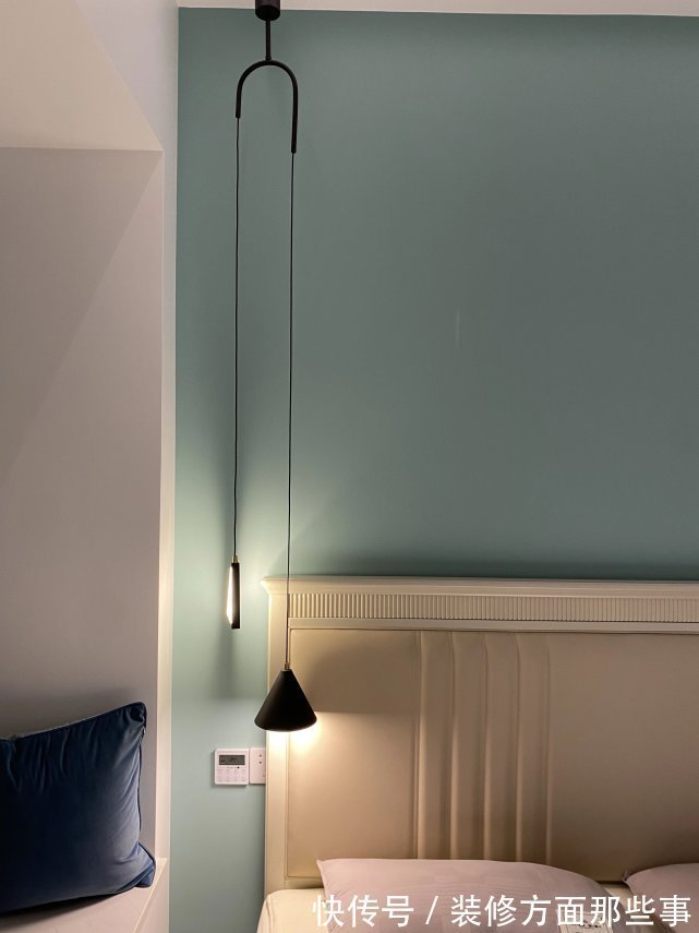 灯光|104平四口之家,客厅激光投影太过瘾,整柜的手办太壮观