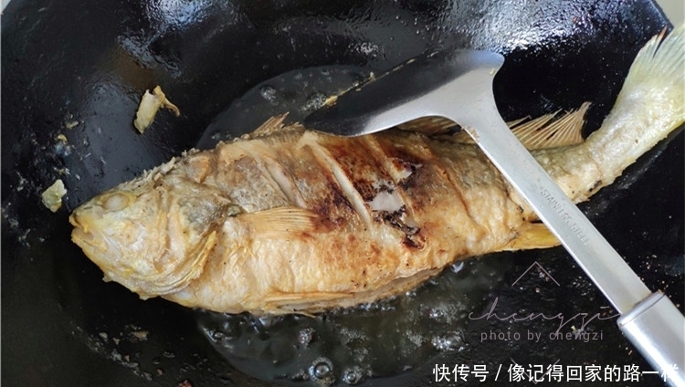 明日除夕,无论贫富,这道“富贵有鱼”记得端上桌,寓意吉庆有余