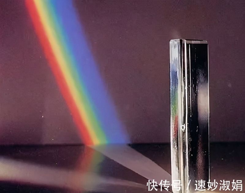 色散值|脆弱且美丽的稀有宝石,比钻石的火彩强几倍,晶体如雪花那样梦幻