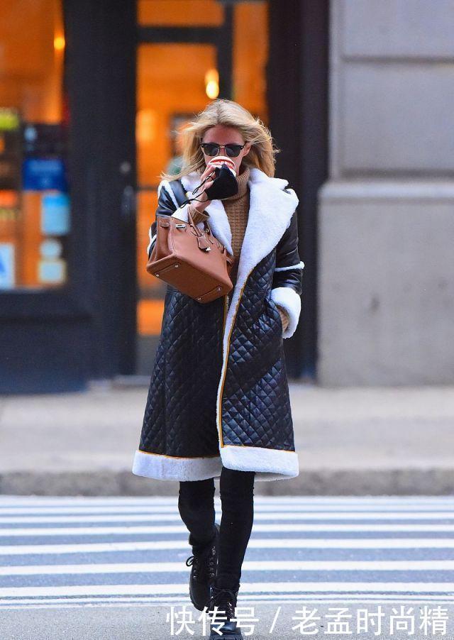 贵妇|尼基希尔顿穿格纹翻领大衣漫步街头, 风度翩翩, 像个漂亮的贵妇