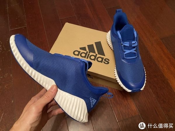 阿迪 耐脏又实惠的adidas G27156童鞋