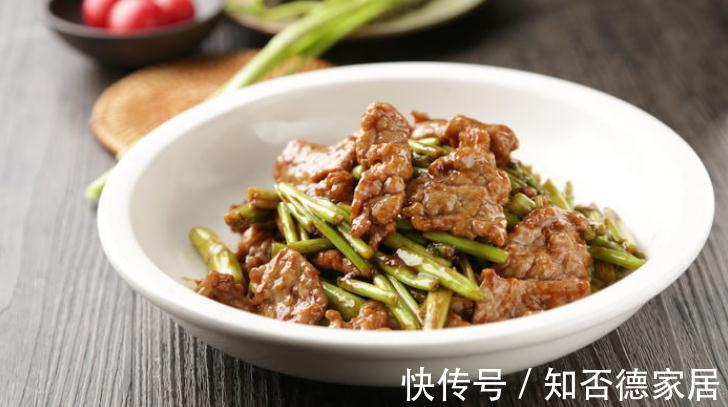 炒牛肉时,牢记腌制方法,炒好不怕嚼不动,每一口都嫩滑味香