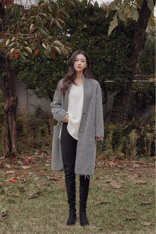 裙子|建议小个子女人,秋冬穿搭少碰短靴,多穿长靴,视觉上更容易显高