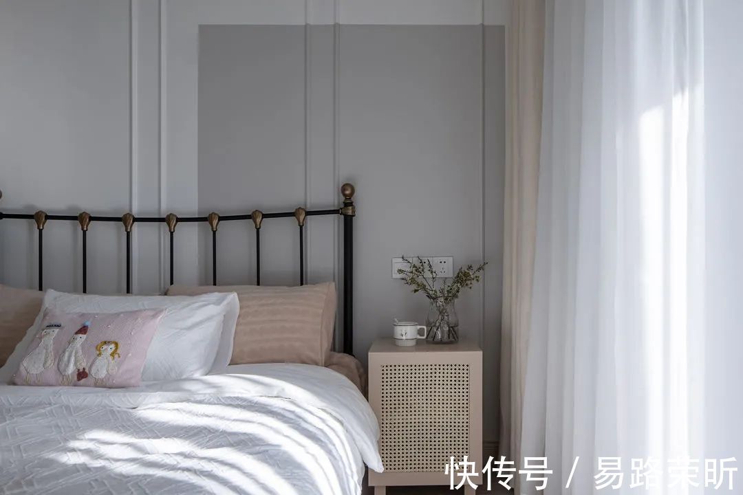 收纳|　整屋以燕麦色、暖灰色和原木色为主，整体空间呈现出休闲舒适、温暖自愈的视觉效果