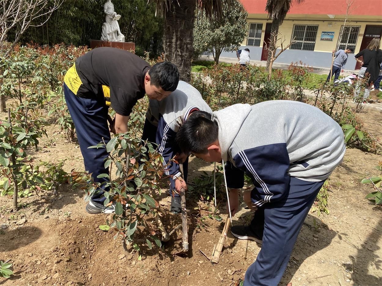 承留三中:劳动教育促成长