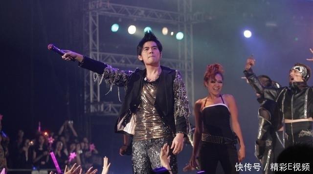 演唱会 “好声音”的导师说“带你上我的演唱会”,到底有哪几位兑现了?