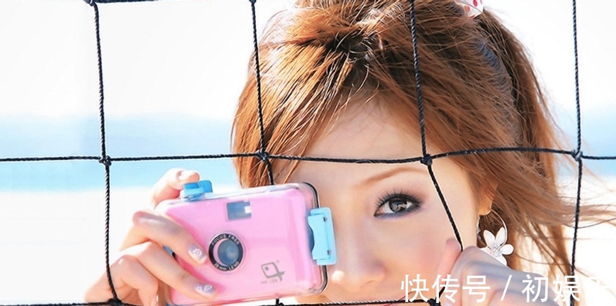 |老妈和老爸吵架,罪魁祸首是亲闺女,太搞笑了