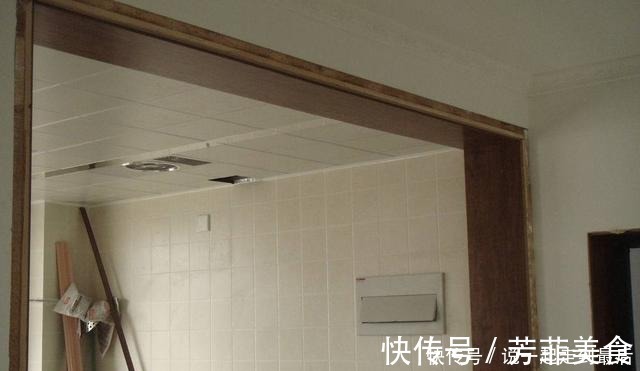 安装|安装门套,必须使用木工板打底听完师傅介绍,这才恍然大悟