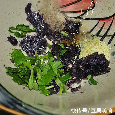 香菜沫|超简单又好味的棒槌肉，看一眼就会