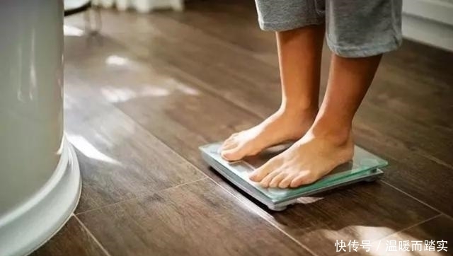 合适|孕期体重增长多少比较合适?三张表格让孕妈们心中有数