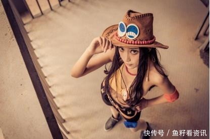 大佬|海贼王神超越的几个cos,艾斯变女装大佬,女帝也倍感压力