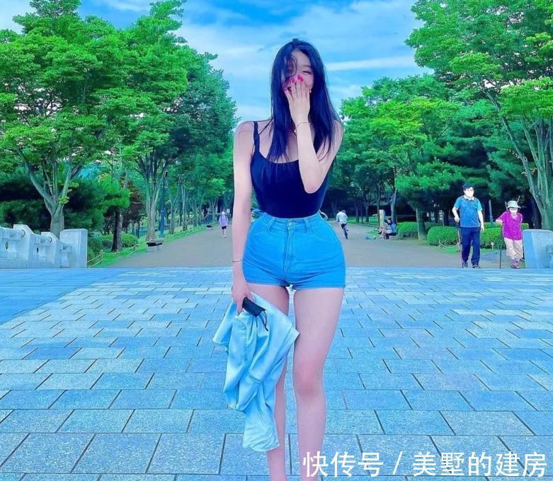 韩国普拉提女孩,微胖身材,更具有女人味