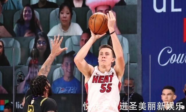 邓肯·罗宾逊|官宣!比尔退出国家队,一人接受隔离,美国男篮该何去何从