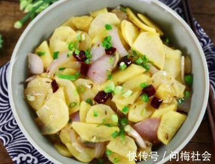 洋葱和此物是绝配,每天炒一盘,排出毒素,血管不堵了,好吃不贵