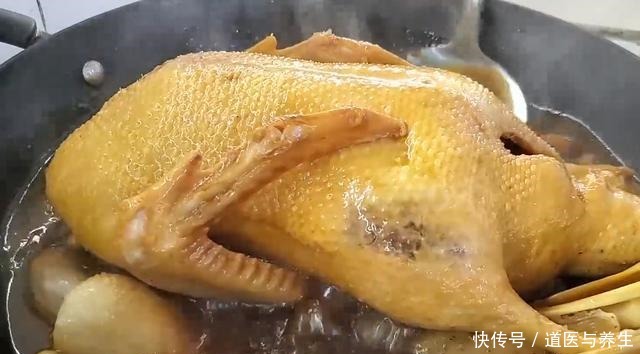 爱吃鸭肉一定要收藏,最新做法,喷香开胃,比烤鸭还好吃,真解馋!