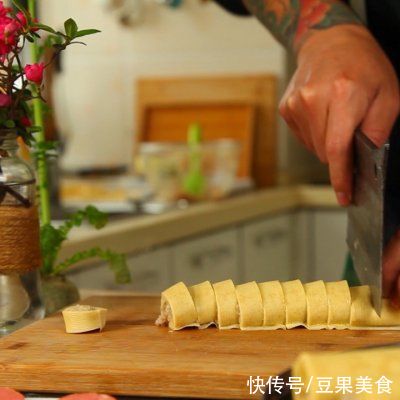  东北卷煎这样做好看好吃又解馋，孩子天天吃不够