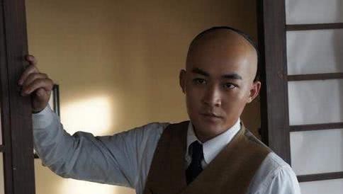 才貌双全|她才貌双全,与丈夫二人本是革命传奇,为何最后却削发为尼