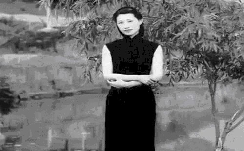 张学良|她是张学良第二任妻子，离婚后，张学良给她十万生活费，赠送一栋二层小楼