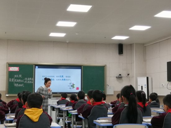 大北街小学|国培送教秋日暖醉美景色在宝兴