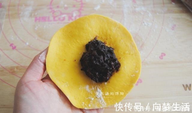 做包子不要只会加酵母，多加一勺它，包子又软又胖，冷了也不硬