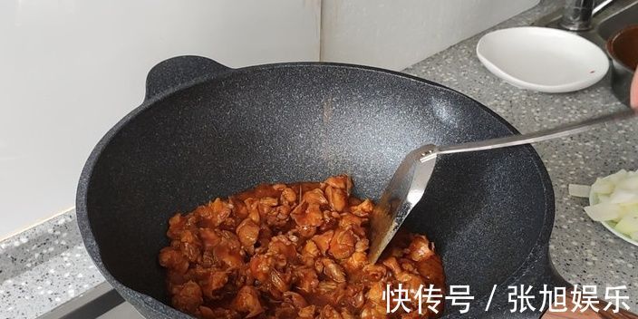 老公下酒菜别再只是花生米了,这个菜比花生米要好吃,解馋又养胃