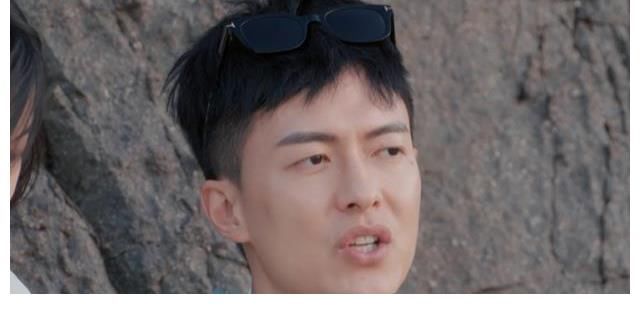 《半熟恋人》海岛约会，王能能表明心意，罗颖黄瑞恩组好甜