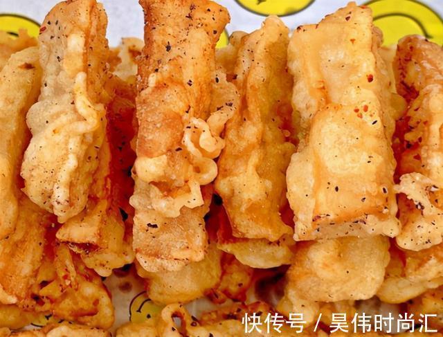 蛋糊|冷天，我家常吃椒盐杏鲍菇，5块钱做一盘，简单一炸，嚼着比肉香