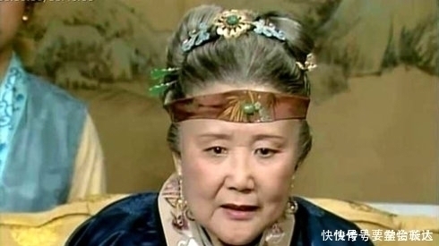 宝琴!宝琴、湘云都得贾母赏过衣服,为何林黛玉却没有?看脂砚斋咋说的