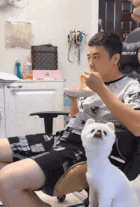 |搞笑GIF:我都不敢这么p,她却敢这么长!