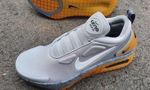 低帮版NikeMAG 简直就是低帮版NikeMAG全新自动系带还有新配色