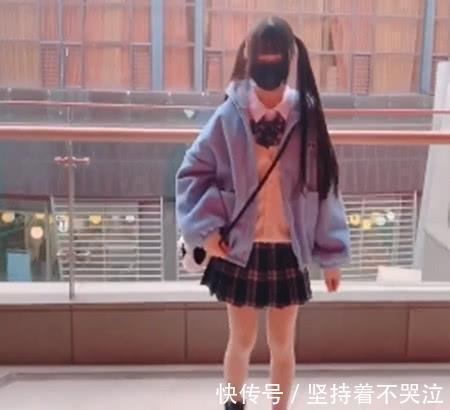 馮提莫|蔡蘿莉的漫畫腿也太好看了吧?網友:這腿我能玩一年!