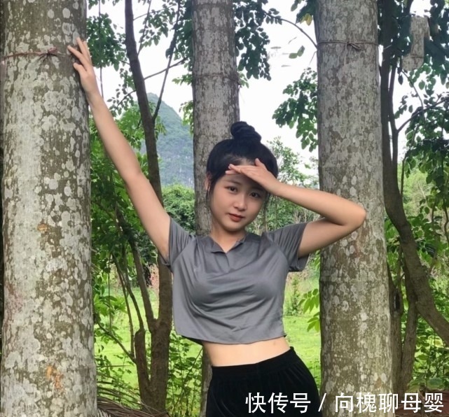 表现力 甩裤对臀部的表现力是无与伦比的,瑜伽裤都不行,特别是薄款!