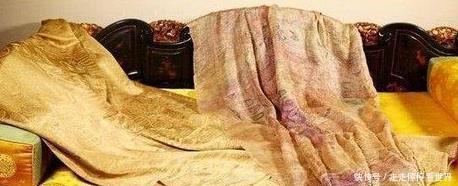 孙殿英当初“扔掉”的一块布,为何能拍出1.3亿的高价