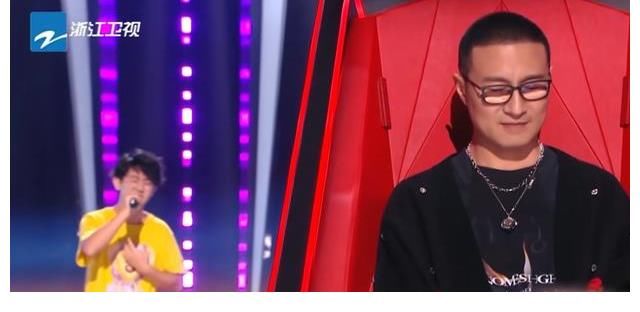 那英|“周深2.0”来《好声音2021》，仅两位导师转身，李荣浩无动于衷