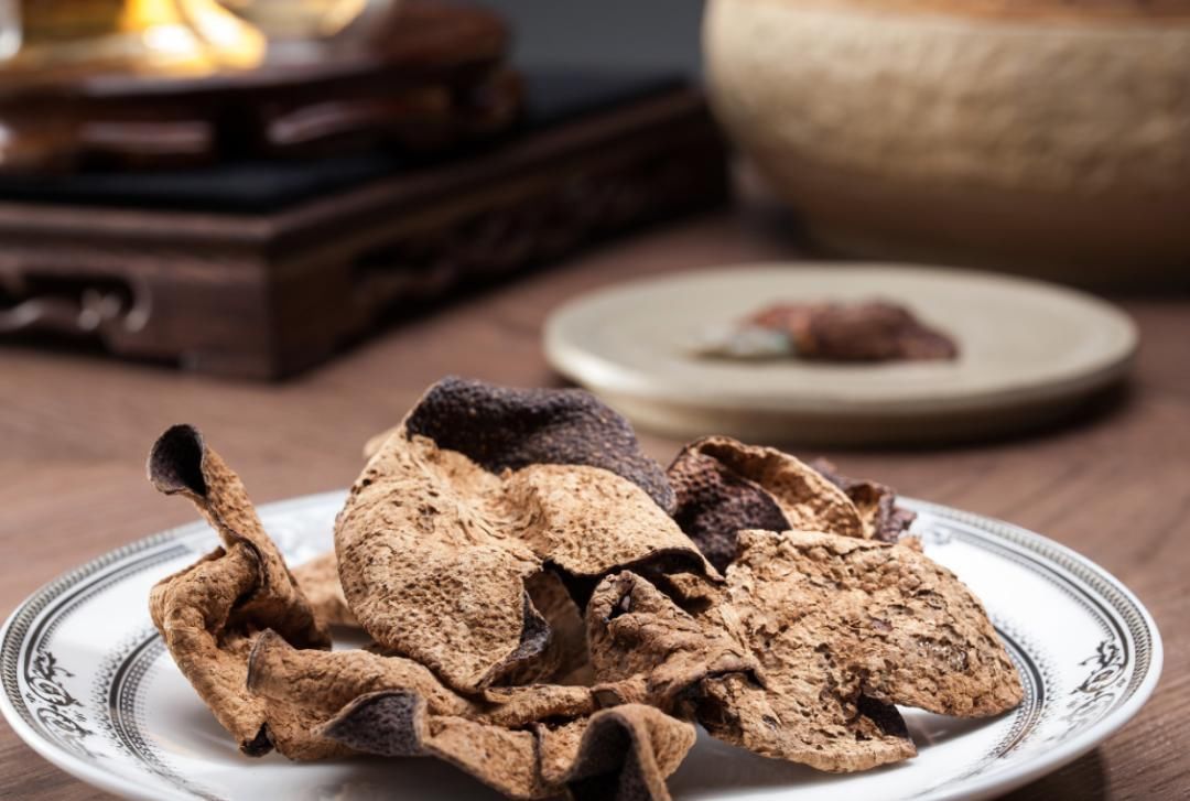 湿气|脾虚湿气重及痰湿体质,常用这六味中药,健脾祛湿又和胃!