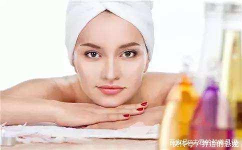 为什么要先涂乳液,再擦爽肤水美容师说出了实情,还好我没跟风