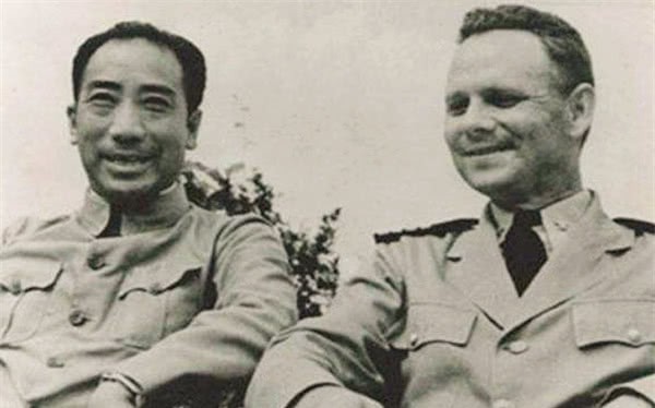 戴笠一直|戴笠请50个汉奸吃饭,汉奸落座后,戴笠却说:现在公布逮捕名单