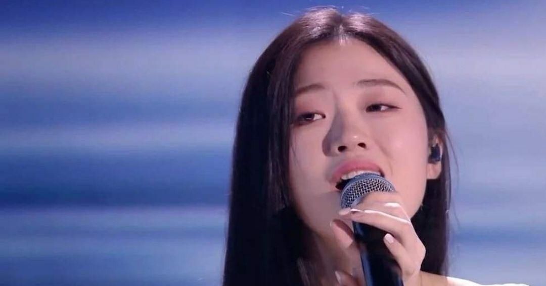 李健 她是好声音年度总冠军,年仅18岁的她,不听导师言毅然出道了
