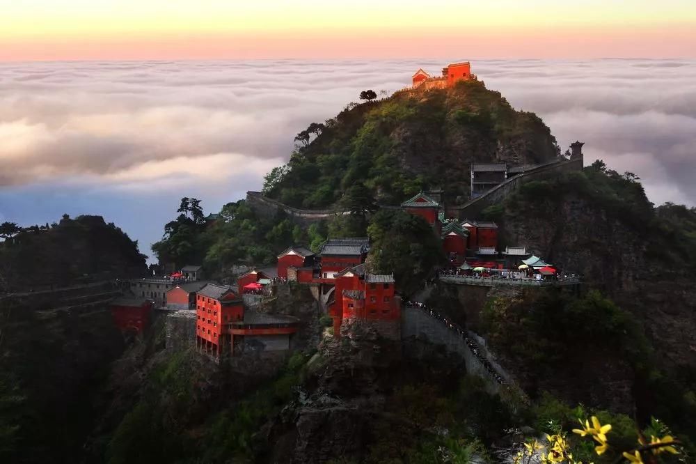  武当山|武当山的乌鸦崇拜，一种被遗忘的吉祥鸟！