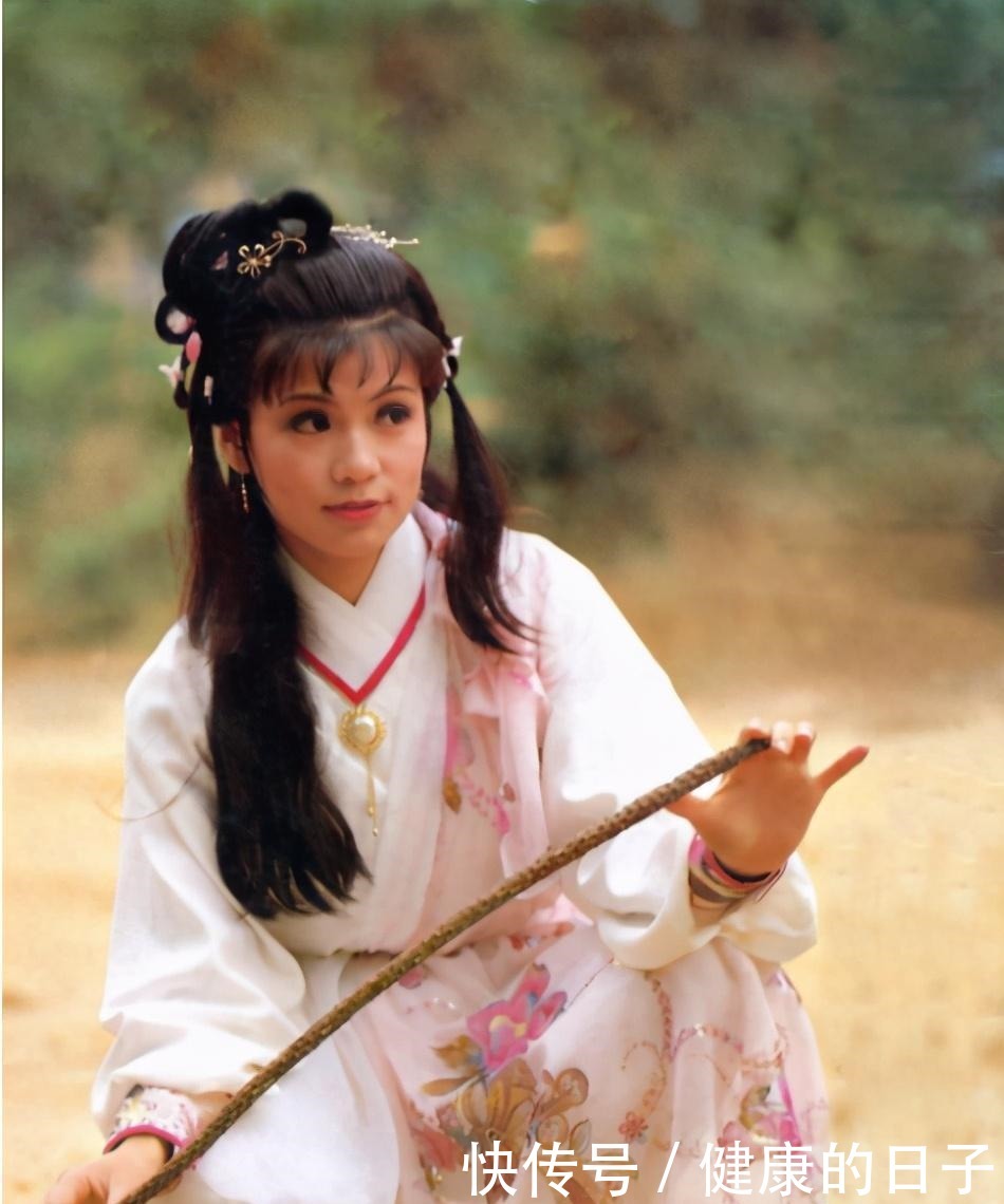  足够|5个版本的“黄蓉”，本以为翁美玲足够经典，但她却深得金庸喜爱