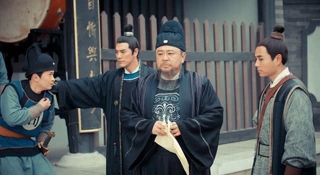 侄子|一代女皇武则天为什么传位给儿子李旦，而不是侄子？原因很简单