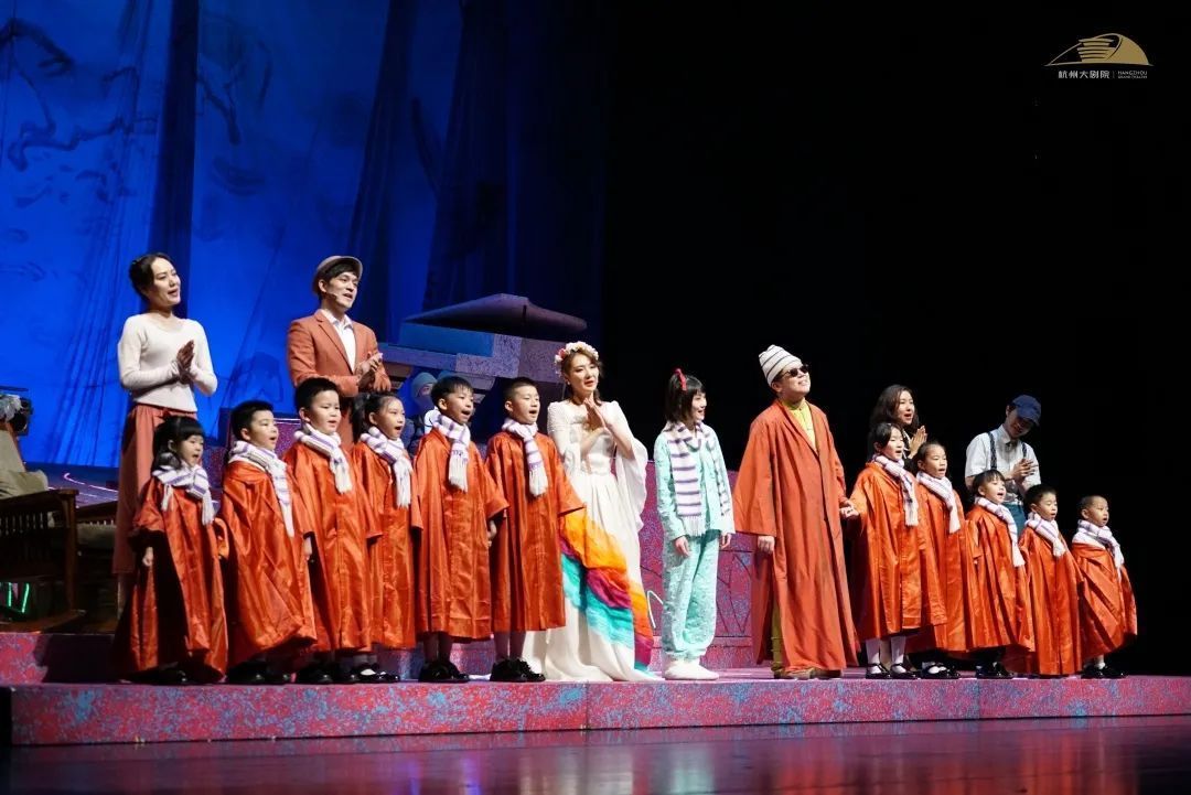 话剧|蓝媒小记者探班著名导演赖声川首部亲子剧《蓝马》