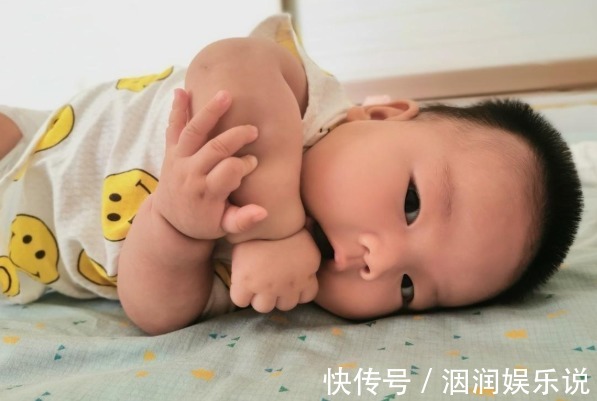 睡眠质量|儿科医生提醒宝宝这么睡，小心越长越丑，家长不纠正，日后孩子