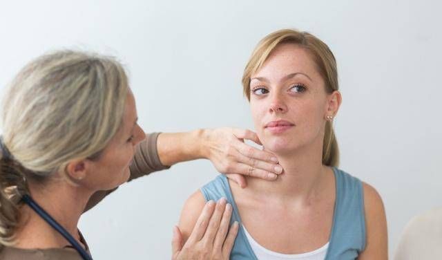 甲状腺有结节?远离2个“诱因”,记住“2吃1喝”,结节慢慢消散