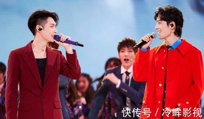 肖战《如梦之梦》北京首演,品牌商联合送花墙,业内人士现场观演