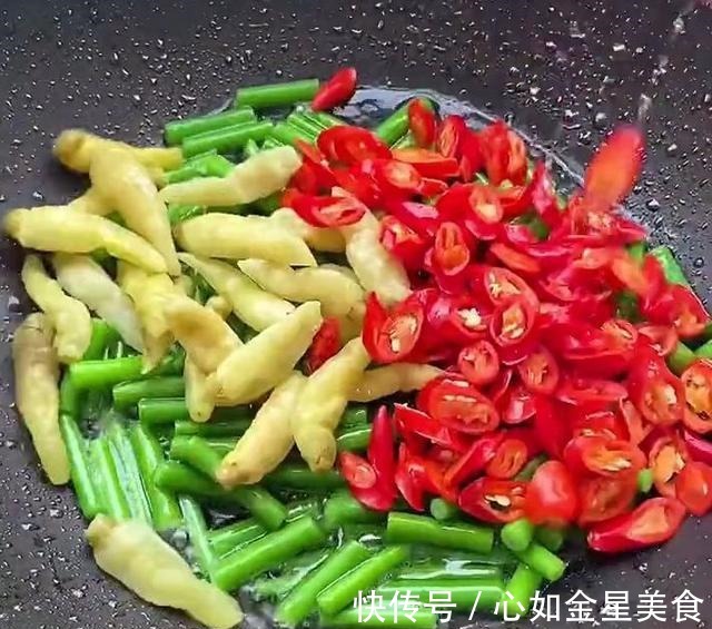 家常|这样炒的牛肉才嫩 教你蒜苔炒牛肉的家常做法!