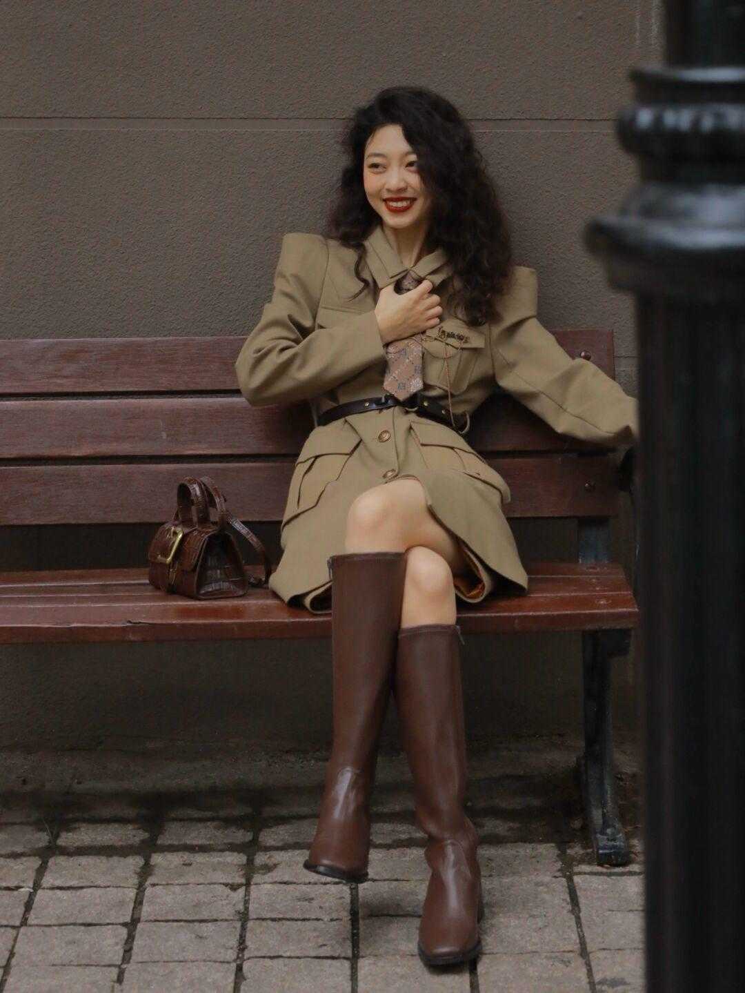 山本耀司|别再说高筒靴不好穿了!选款记住这几点就够,真的时髦又洋气