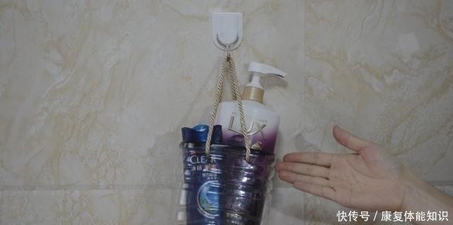妙用|空油桶上穿2根绳子，太聪明了，解决了困扰大家的一大难题，真棒！