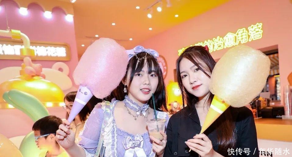 品牌|「最萌」咖啡馆背后，那些神仙联名都是怎么诞生的