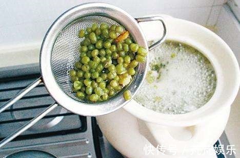 天竺葵开花,只能开“一季”多吃“一绿”,每天一点,四季开花